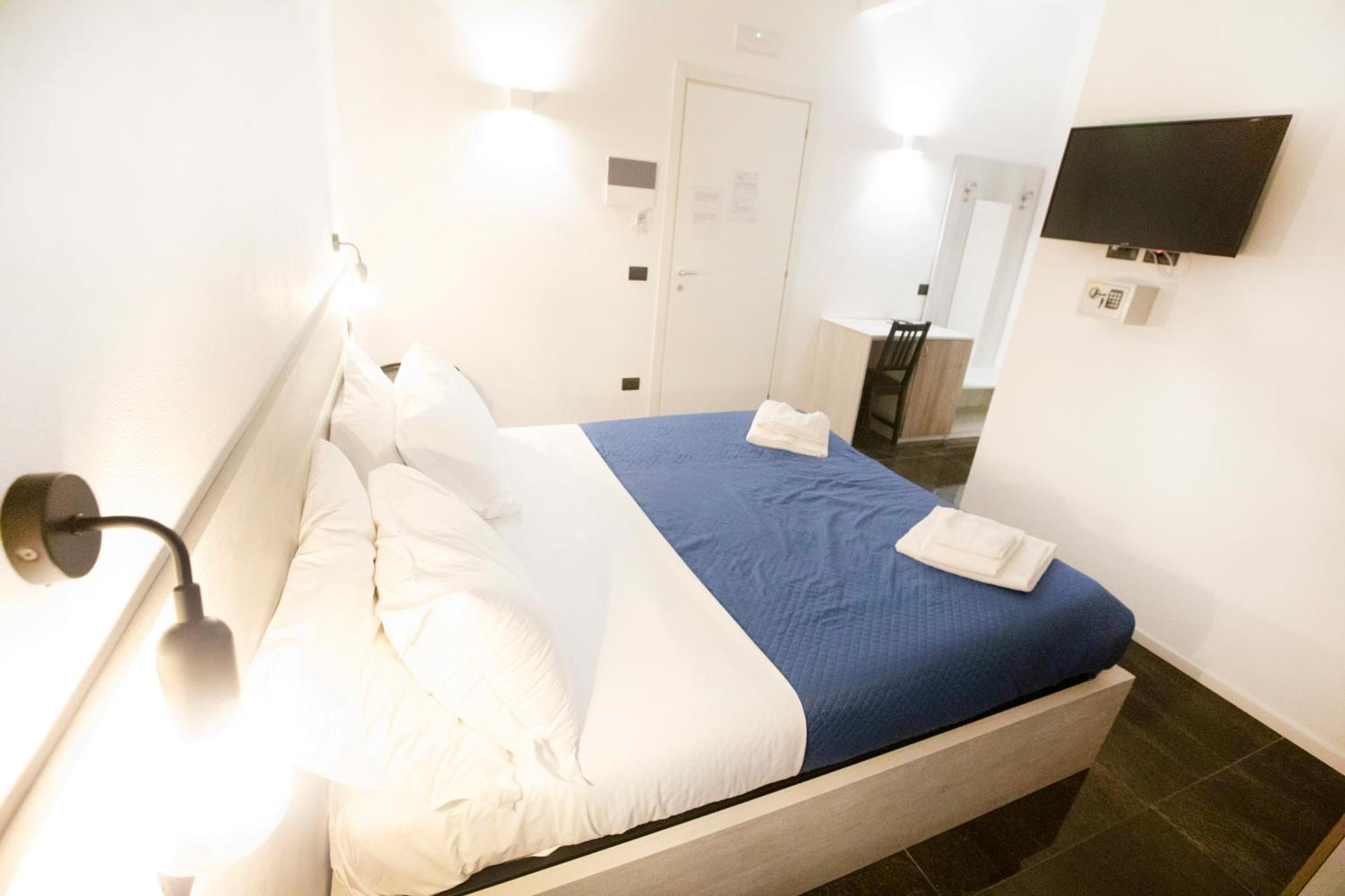 Hall Inn B&B In Chiostro Νάπολη Εξωτερικό φωτογραφία